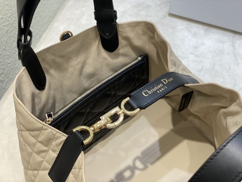 chr1st1an D10r shopping bags